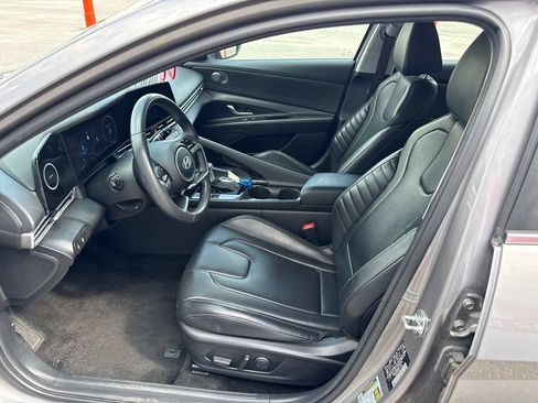 Used 2024 Hyundai Elantra Limited FWD image 10