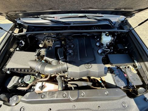 Used 2020 Toyota 4Runner SR5 image 43