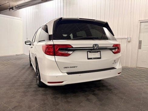 Used 2021 Honda Odyssey Elite image 4