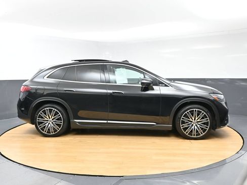Used 2023 Mercedes-Benz EQE 350+ SUV w/ Pinnacle Trim Package image 8