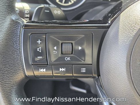 Used 2023 Nissan Rogue SV AWD/4WD image 23