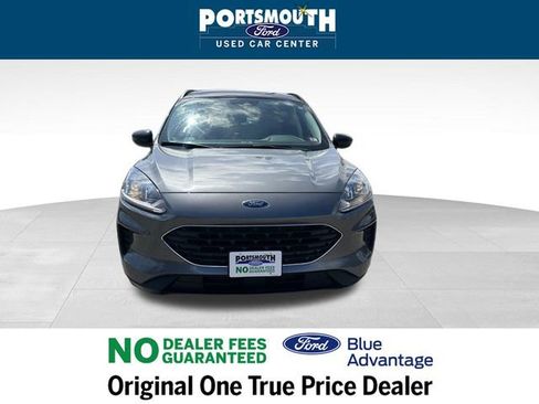 Certified 2022 Ford Escape SE w/ SE Sport Appearance Package image 9