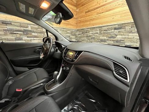 Used 2019 Chevrolet Trax LT w/ Driver Confidence Package AWD/4WD image 15