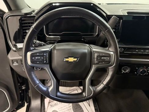 Used 2022 Chevrolet Silverado 1500 LT image 23