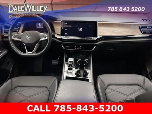 Used 2024 Volkswagen Atlas SE image 7