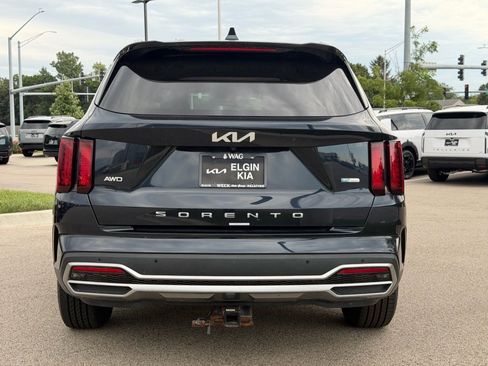Used 2022 Kia Sorento S AWD/4WD image 4