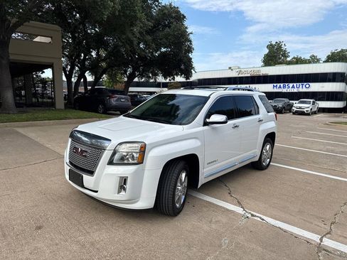Used 2013 GMC Terrain Denali w/ Cargo Package FWD image 2