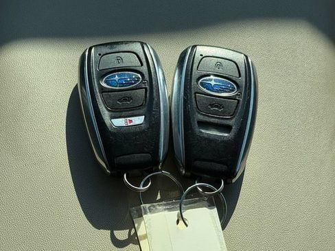 Used 2020 Subaru Outback Limited AWD/4WD image 19