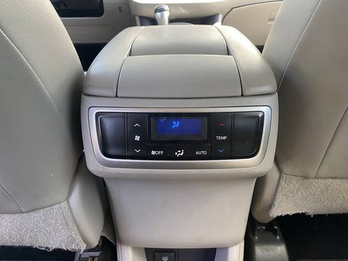 Used 2015 Toyota Highlander XLE AWD/4WD image 27