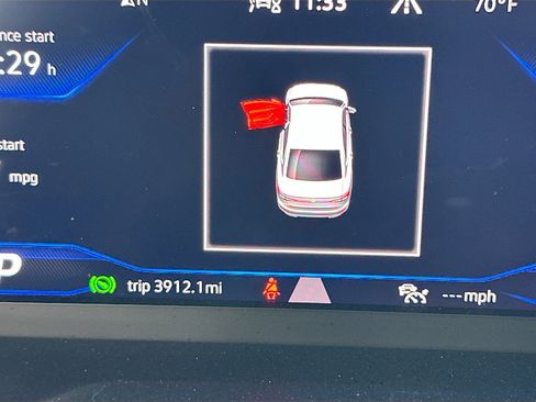 Used 2024 Volkswagen Jetta GLI Autobahn w/ GLI Black Package image 12