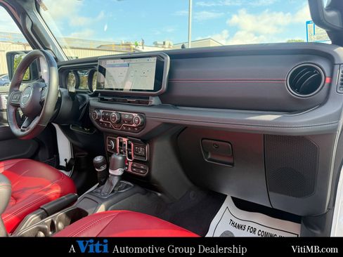 Used 2024 Jeep Wrangler Unlimited Rubicon 392 image 29