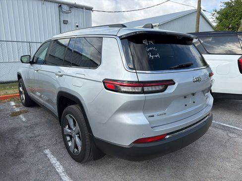 Used 2021 Jeep Grand Cherokee L Limited w/ Luxury Tech Group II AWD/4WD image 9