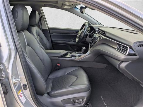 Used 2018 Toyota Camry XSE image 20