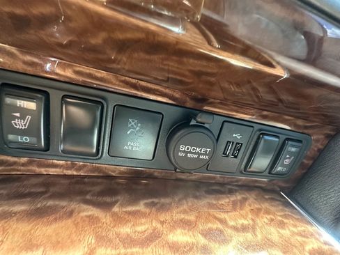 Used 2018 Nissan Armada SL w/ Premium Package AWD/4WD image 14