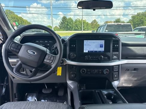 Used 2022 Ford F150 XLT w/ Trailer Tow Package AWD/4WD image 15