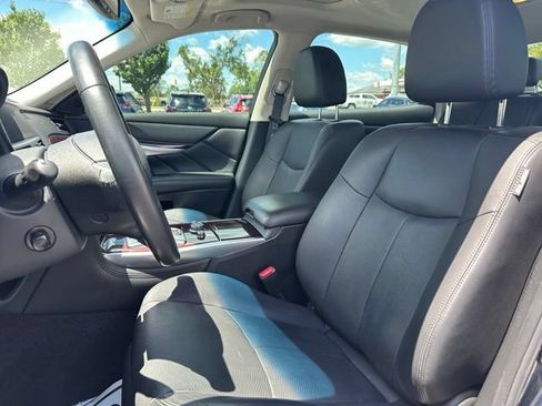 Used 2018 INFINITI Q70 L 3.7 AWD/4WD image 29