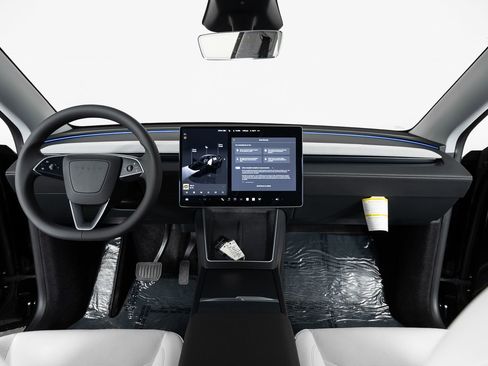 Used 2026 Tesla Model Y AWD image 30