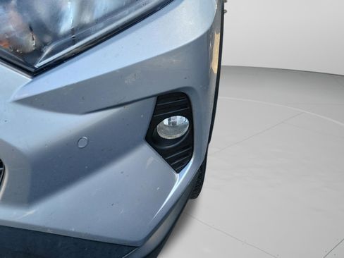 Used 2021 Toyota RAV4 Limited FWD image 10