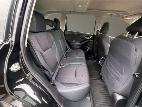 Used 2022 Subaru Forester Premium AWD/4WD image 25
