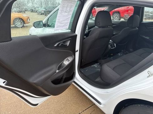 Used 2024 Chevrolet Malibu LT image 32