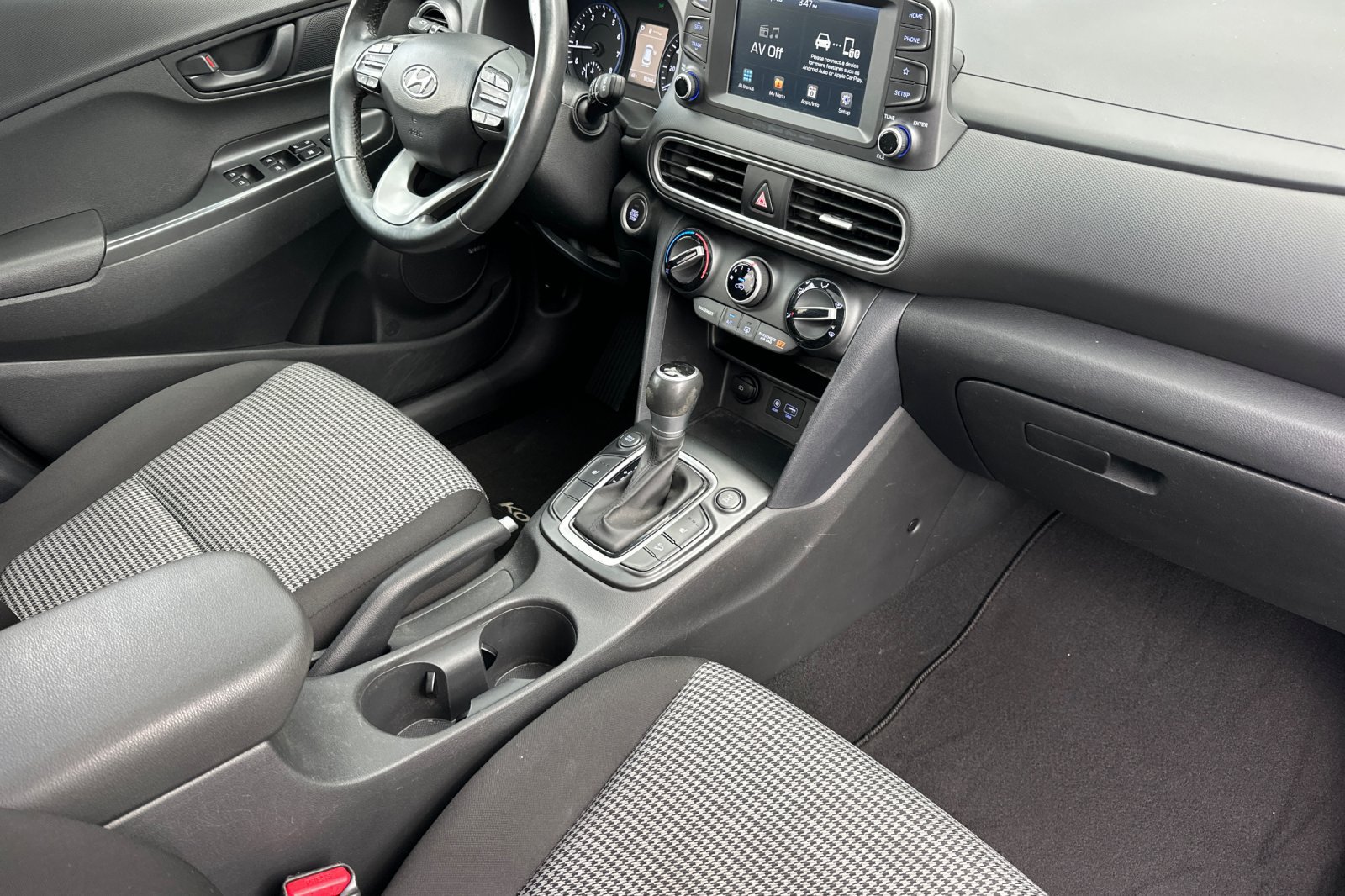 Used 2019 Hyundai Kona SEL w/ SEL Tech Package 02 AWD/4WD image 16