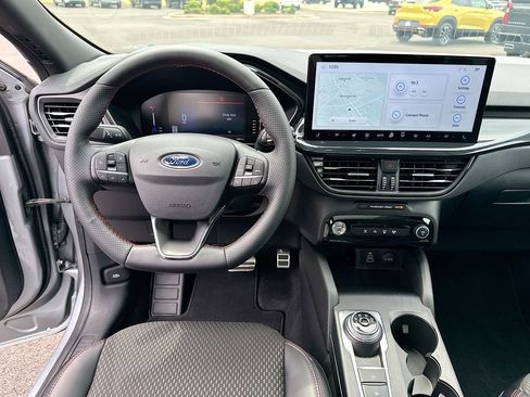Used 2024 Ford Escape ST-Line w/ Tech Pack #1 AWD/4WD image 19