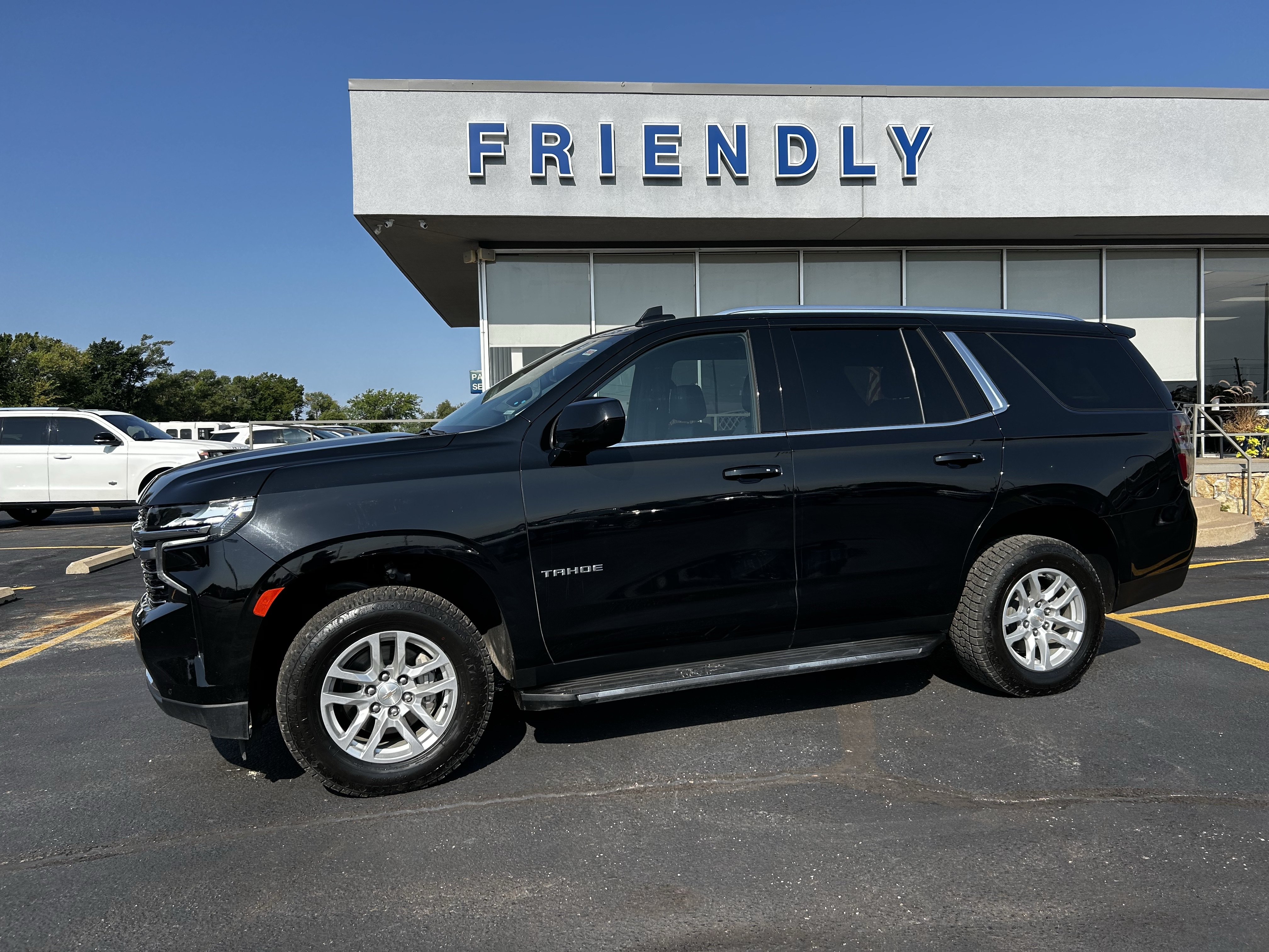 Used 2024 Chevrolet Tahoe LT AWD/4WD image 2