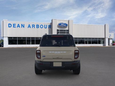 New 2025 Ford Bronco Sport Outer Banks w/ Outer Banks Tech Package+ AWD/4WD image 5