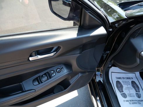 Used 2019 Nissan Altima 2.5 S FWD image 15