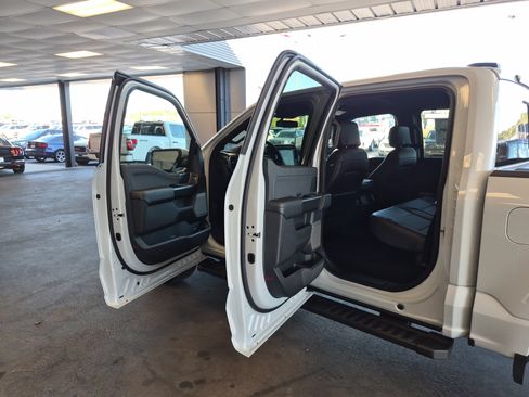 New 2025 Ford F150 Lariat w/ Equipment Group 501A Mid image 16