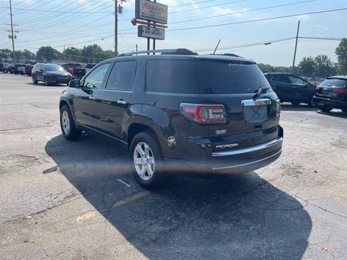 Used 2015 GMC Acadia SLE FWD image 5