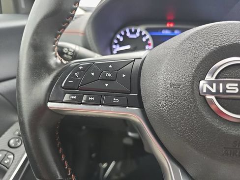 Used 2025 Nissan Sentra SR FWD image 17