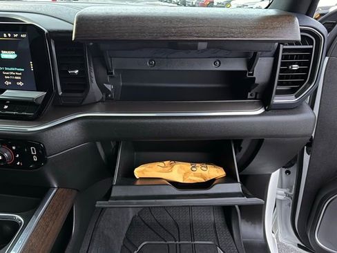 Used 2022 Chevrolet Silverado 1500 High Country w/ High Country Premium Package image 42