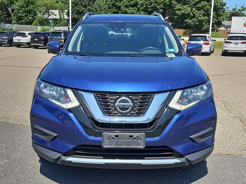 Used 2019 Nissan Rogue SV w/ Sun & Sound Touring Package AWD/4WD image 9