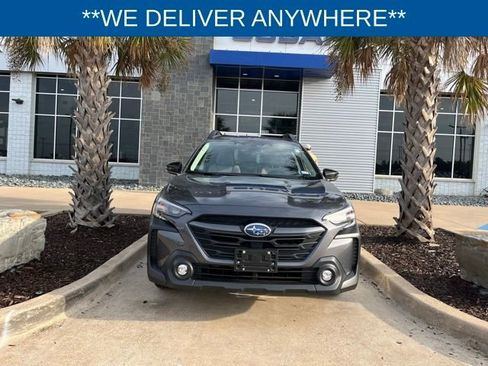Used 2023 Subaru Outback Premium image 2