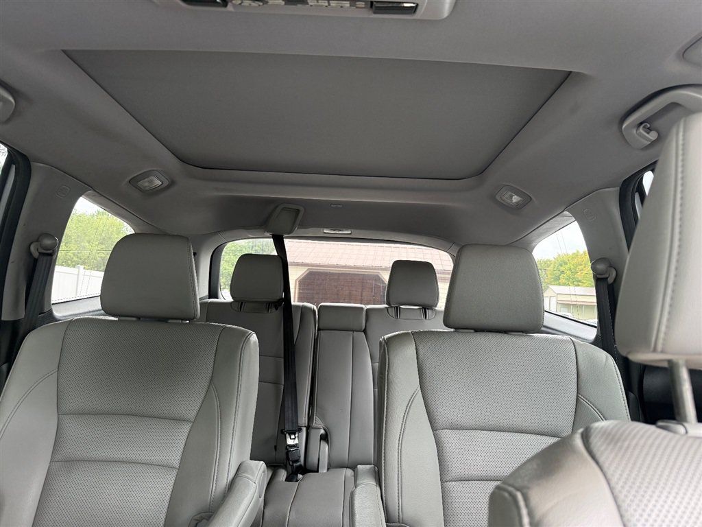 Used 2017 Honda Pilot Elite image 18