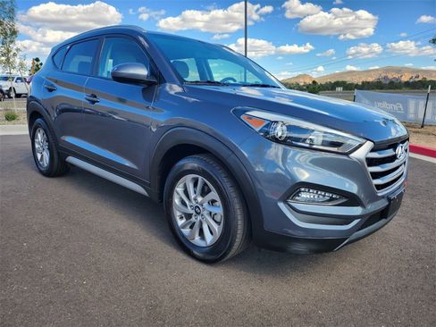 Used 2018 Hyundai Tucson SEL image 2