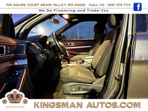 Used 2018 Ford Explorer XLT image 11