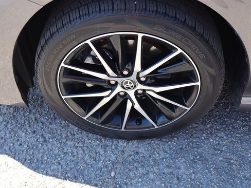 Used 2023 Toyota Camry SE FWD image 15