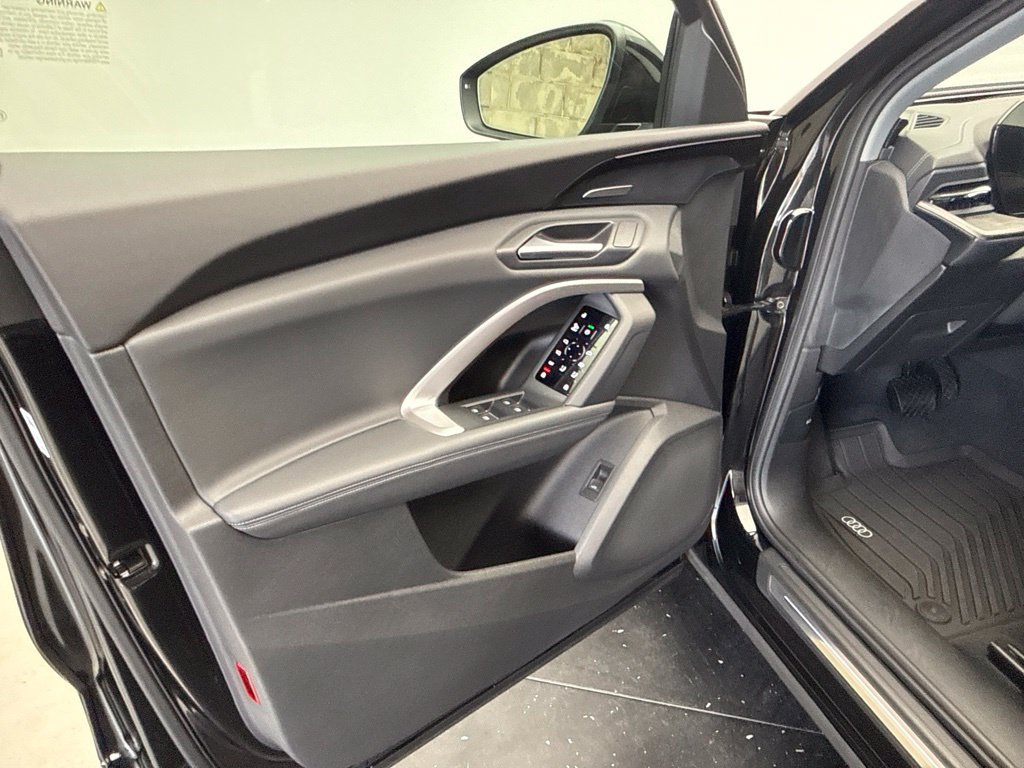 Used 2025 Audi Q5 Premium Plus AWD/4WD image 15