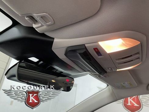 Used 2023 Subaru Ascent Onyx Edition Limited AWD/4WD image 18