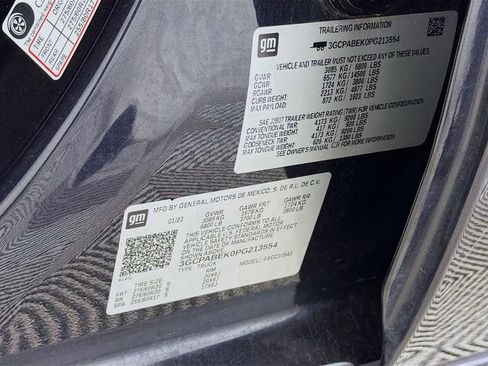 Used 2023 Chevrolet Silverado 1500 Custom image 31