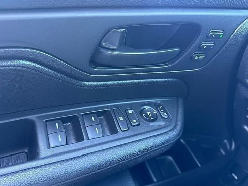 Used 2025 Honda Odyssey Sport-L image 21