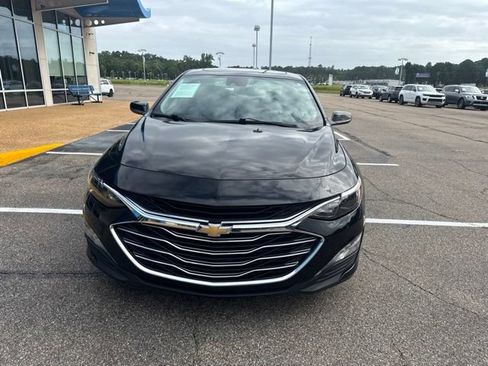 Used 2024 Chevrolet Malibu LT FWD image 8
