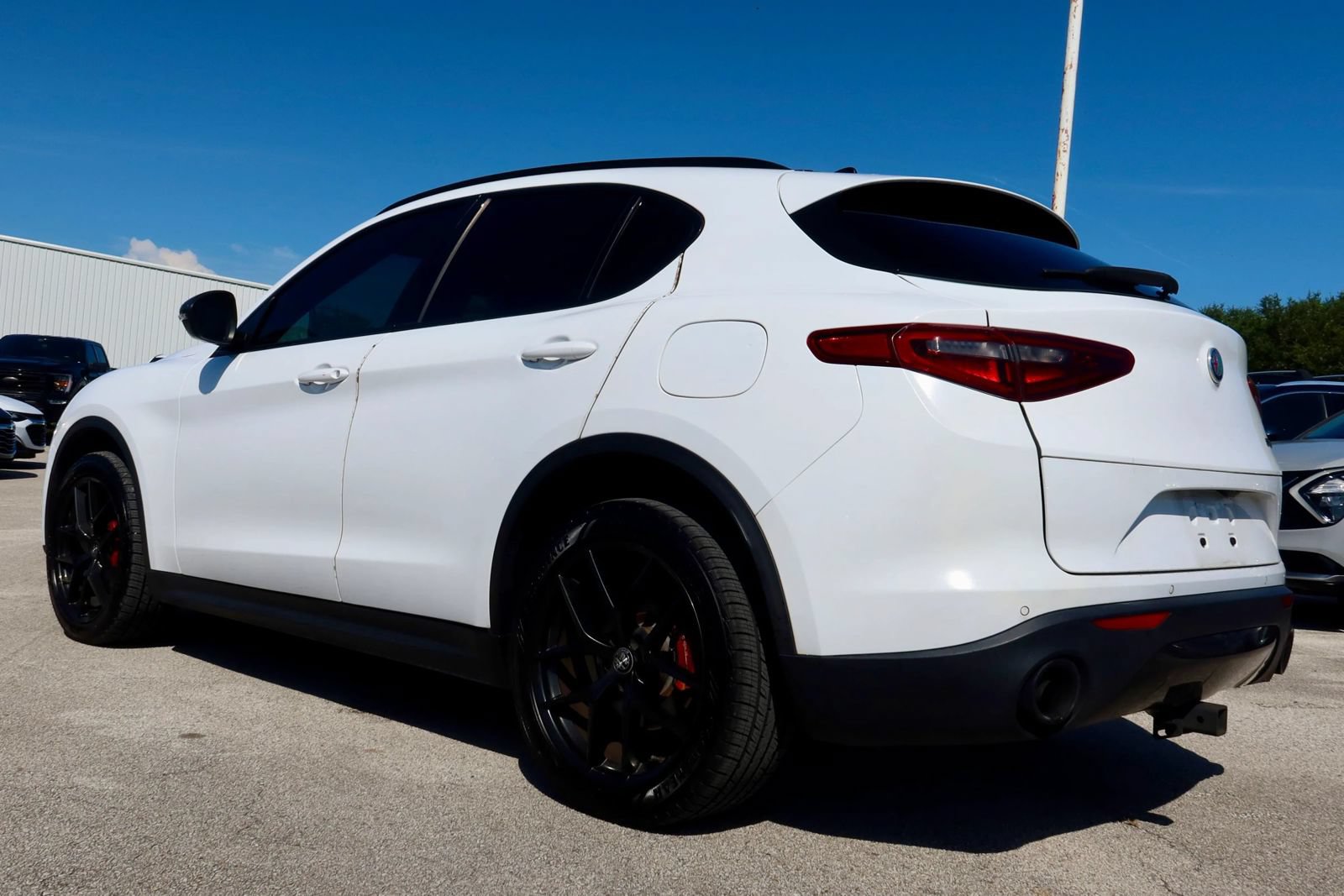 Used 2019 Alfa Romeo Stelvio w/ Nero Edizione RWD image 4