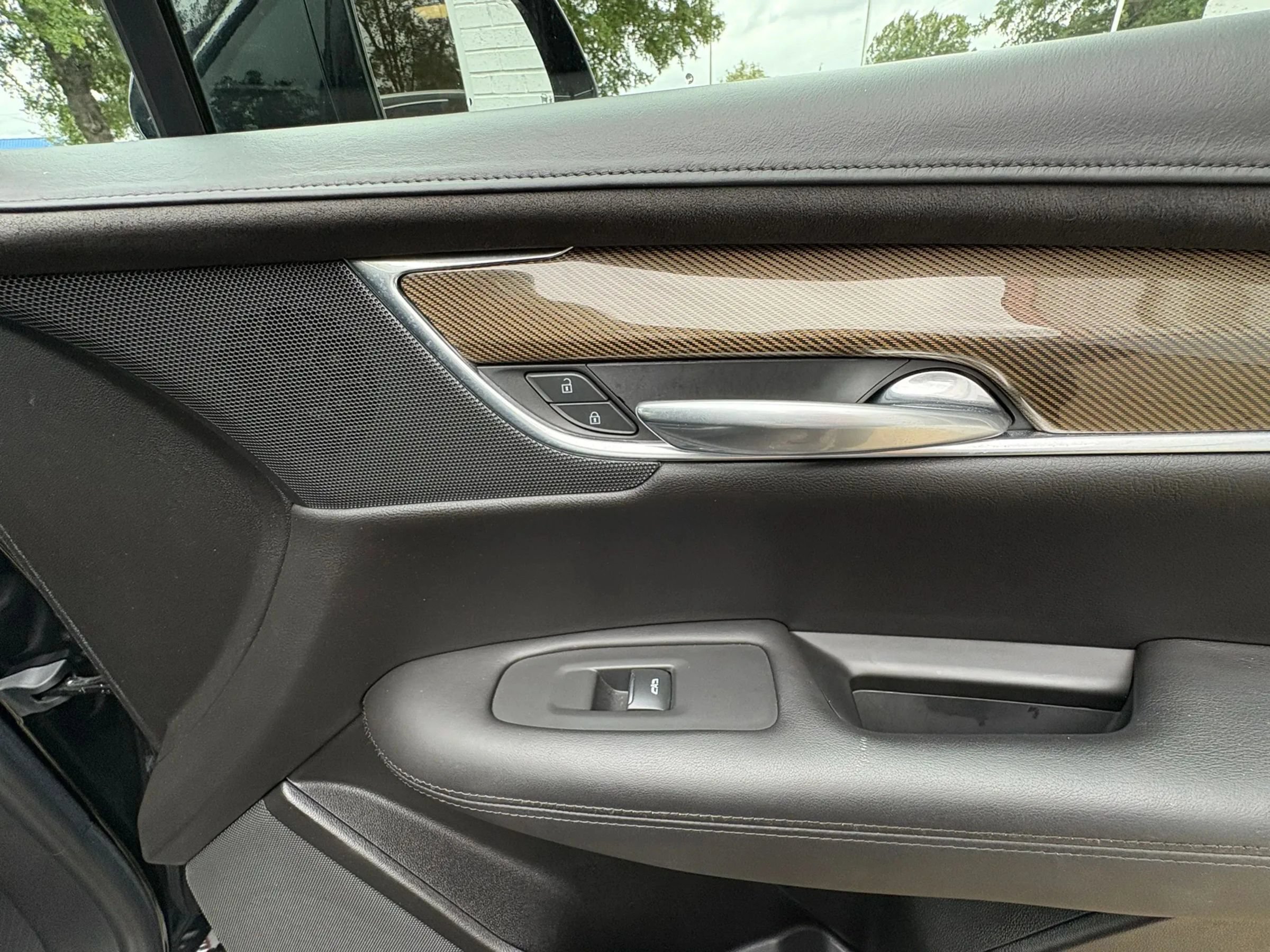 Used 2019 Cadillac XT5 Platinum AWD/4WD image 15