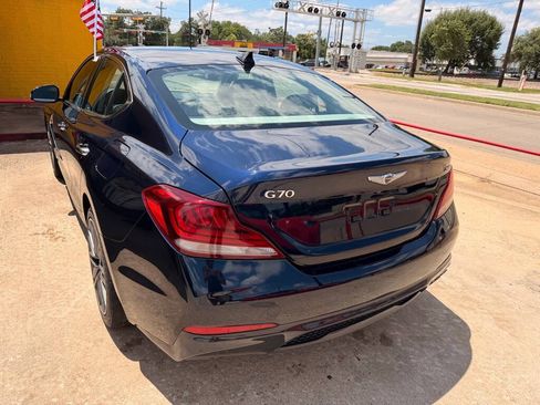 Used 2019 Genesis G70 2.0T Advanced RWD image 3
