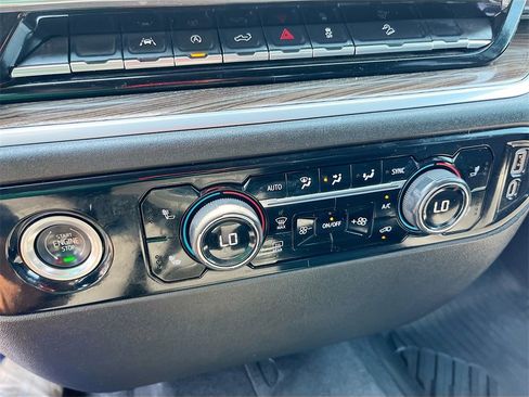 Used 2022 Chevrolet Silverado 1500 RST image 15