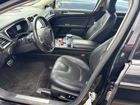 Used 2018 Ford Fusion Titanium AWD/4WD image 6