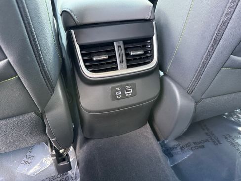 Used 2025 Subaru Outback Onyx Edition AWD/4WD image 16